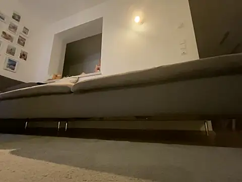 Honeymoon1985 online show from 02/14/26, 09:44