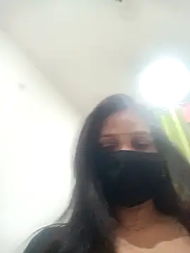 soni yhakur online show from 04/15/26, 03:52