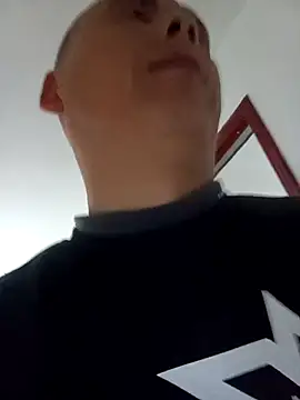 CWQ123 online show from 11/06/25, 07:53