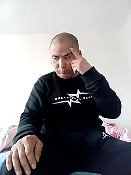 CWQ123 online show from 12/17/25, 07:58