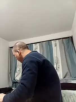 CWQ123 online show from 12/18/25, 02:23