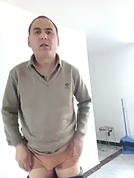 CWQ123 online show from 03/13/26, 01:45