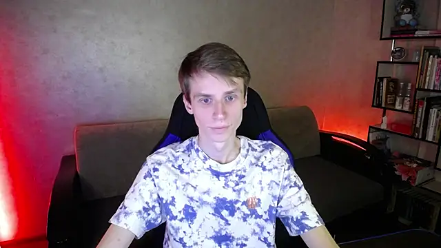 yes cute boy  online show from 10/01/25, 06:14