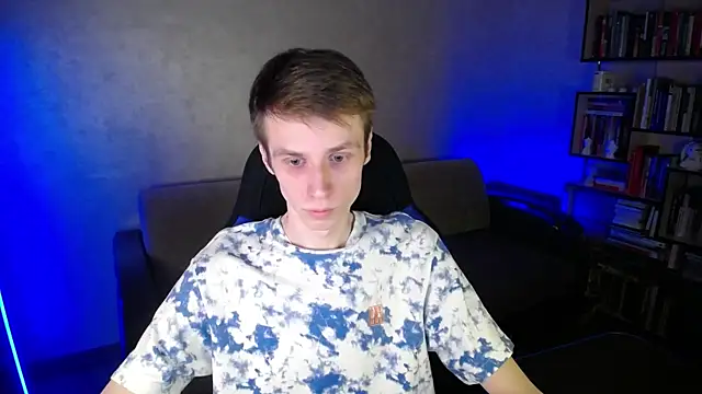 yes cute boy  online show from 02/09/26, 03:16