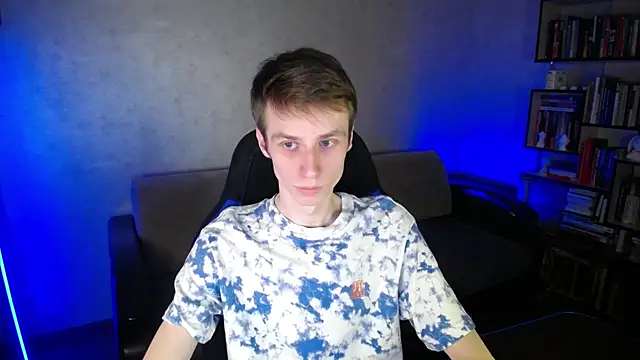 yes cute boy  online show from 02/10/26, 02:10