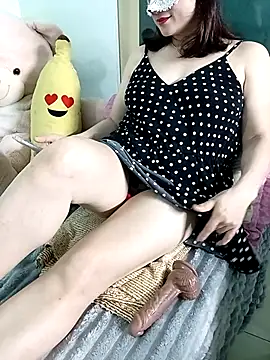 Spa-LinhLinh online show from 10/10/25, 03:33