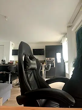 HATSUNE   online show from 09/10/25, 11:10