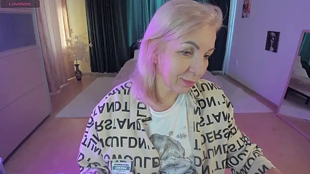 LiliaMoons online show from 02/23/26, 09:17