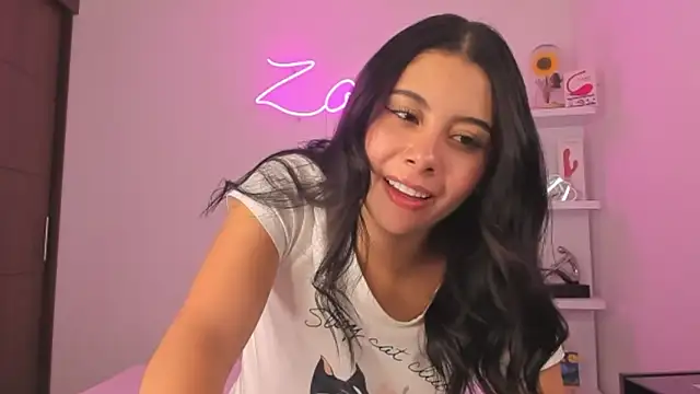 zoecams1 online show from 07/02/26, 03:23