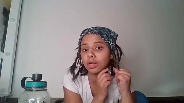 Snapshot of habdiela chatting on 10/19/25, 07:42 habdiela online show from 10/19/25, 07:42