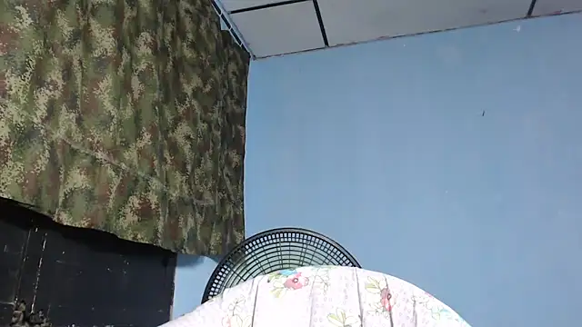 Snapshot of maggi_hotsson chatting on 11/17/25, 11:54 maggi hotsson online show from 11/17/25, 11:54