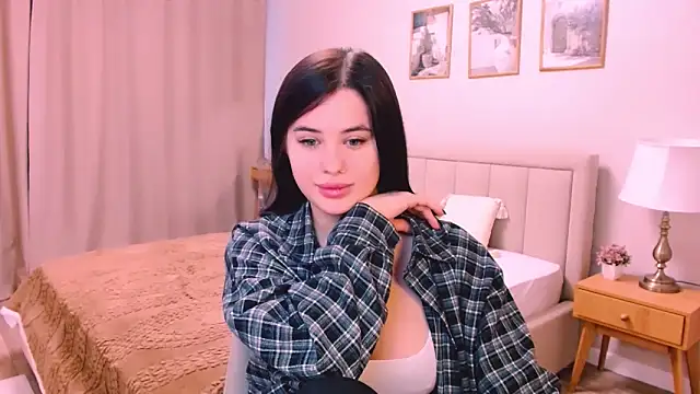 lil angel  online show from 02/20/26, 02:17