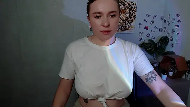 JuliaTopp  online show from 03/02/26, 09:05