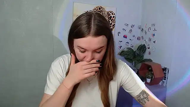 JuliaTopp  online show from 03/04/26, 07:36