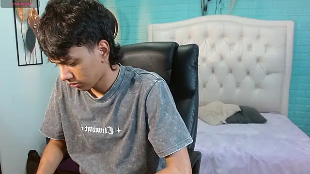 markbowie online show from 04/05/26, 05:21