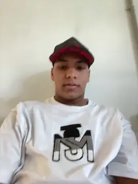 Snapshot of IsaacBlack_ chatting on 09/09/25, 04:06 IsaacBlack online show from 09/09/25, 04:06