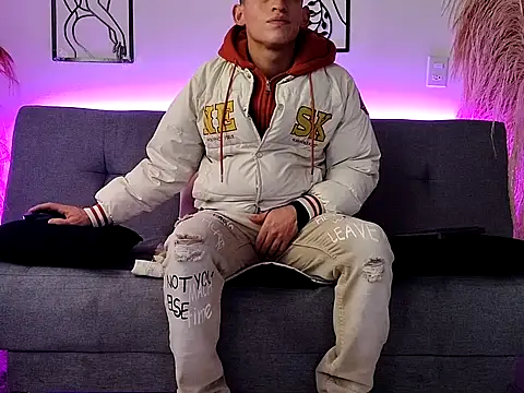 Masterblue hot online show from 12/18/25, 11:49