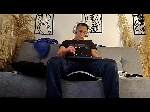 Masterblue hot online show from 02/12/26, 09:21