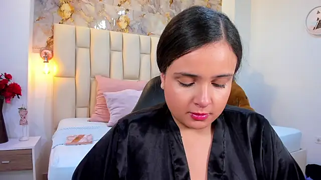 Snapshot of cloe_galee chatting on 02/09/26, 04:38 cloe galee online show from 02/09/26, 04:38