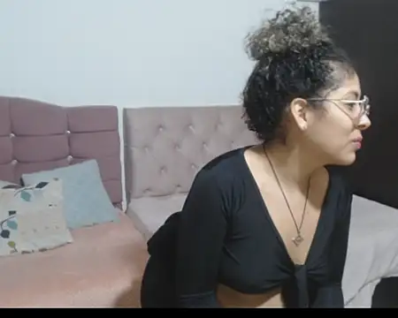 Snapshot of CATTALINAHOT chatting on 02/07/26, 03:10 CATTALINAHOT online show from 02/07/26, 03:10