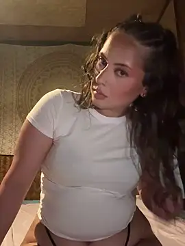 laylabliss online show from 04/19/26, 09:06