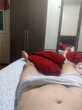 Snapshot of Gustavo198045 chatting on 09/19/25, 01:29 Gustavo198045 online show from 09/19/25, 01:29