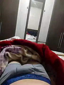 Snapshot of Gustavo198045 chatting on 10/22/25, 03:18 Gustavo198045 online show from 10/22/25, 03:18