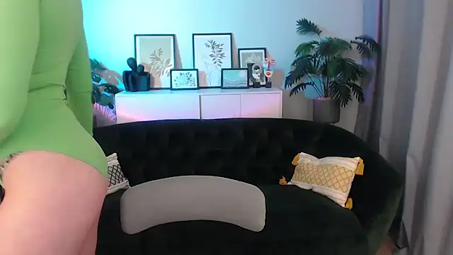 Natalee Love online show from 09/09/25, 12:43