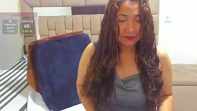 gabrielaponce11 online show from 11/21/25, 11:58