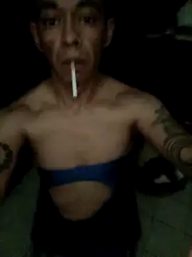 Snapshot of heydimoon4 chatting on 10/22/25, 11:32 heydimoon4 online show from 10/22/25, 11:32