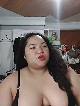 Snapshot of LianaCruzado chatting on 06/14/26, 04:53 LianaCruzado online show from 06/14/26, 04:53