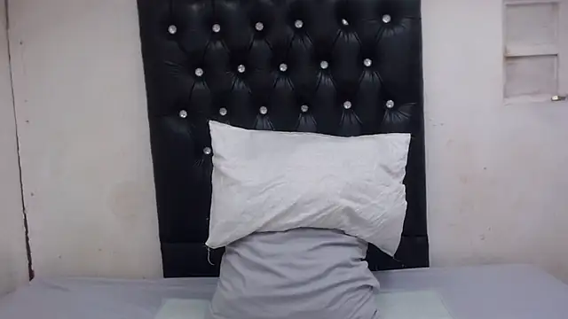 GlowGoddessxx online show from 03/24/26, 05:12