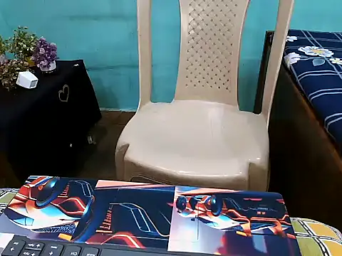 Snapshot of RIYA_SOOD chatting on 09/13/25, 07:52 RIYA SOOD online show from 09/13/25, 07:52