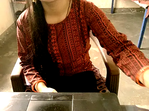 Snapshot of RIYA_SOOD chatting on 10/26/25, 07:14 RIYA SOOD online show from 10/26/25, 07:14