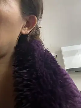 anna yngs online show from 09/20/25, 01:17