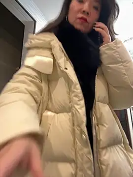 anna yngs online show from 12/17/25, 01:28