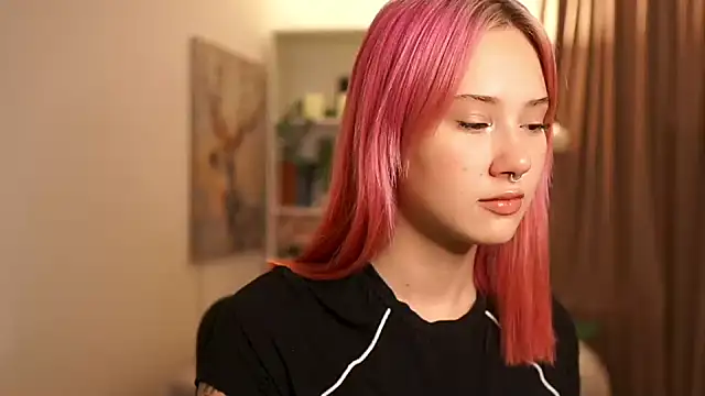 uwu nika18 online show from 10/17/25, 01:35