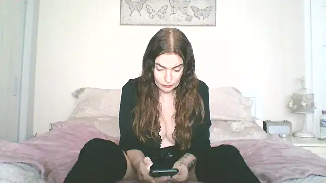 EllaKent online show from 02/04/26, 03:40