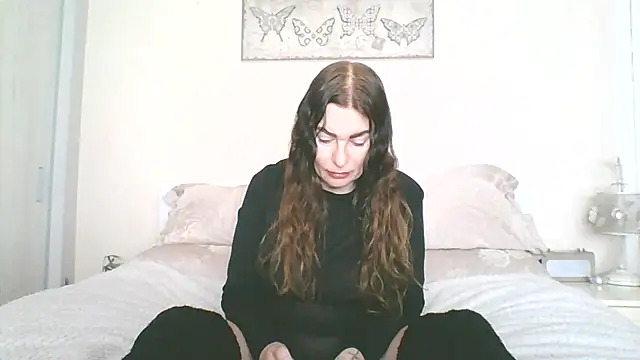 EllaKent online show from 04/14/26, 09:15