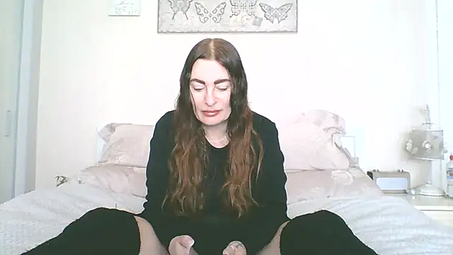 EllaKent online show from 04/21/26, 02:34