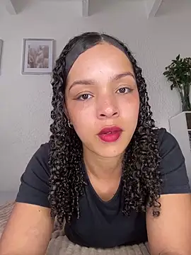 Snapshot of Yasmin777_ chatting on 05/20/26, 06:36 Yasmin777 online show from 05/20/26, 06:36