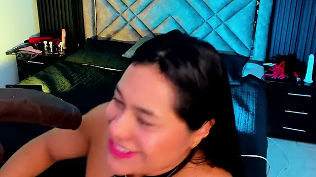 Issafoxx online show from 09/26/25, 12:20