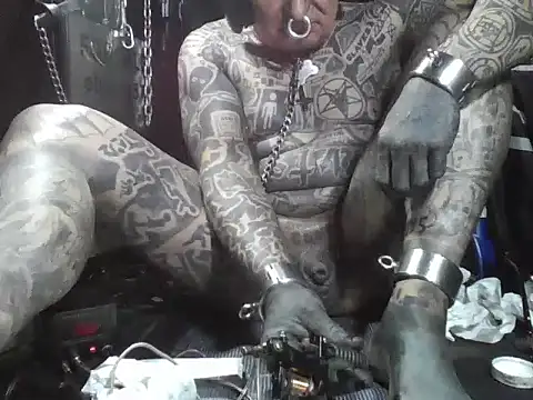 object857 online show from 12/17/25, 09:54