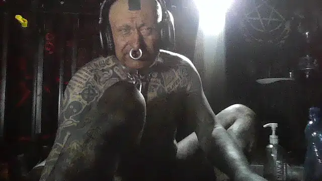 object857 online show from 04/18/26, 11:49