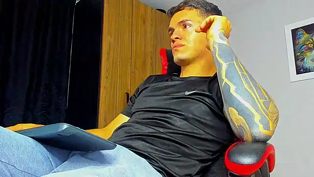 ALPHA DOMINUS  online show from 10/07/25, 03:20