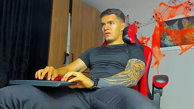 ALPHA DOMINUS  online show from 10/16/25, 04:02