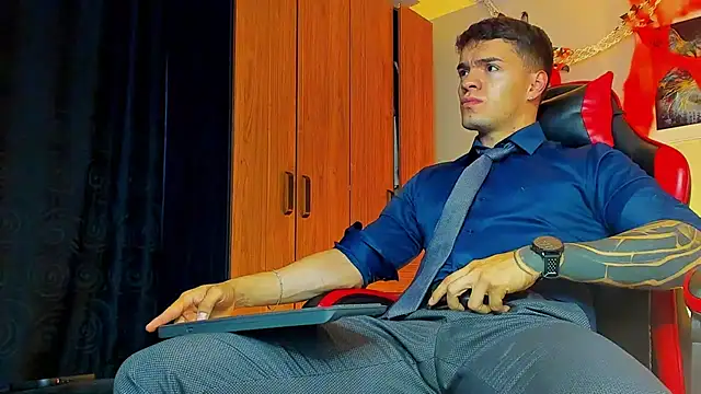 ALPHA DOMINUS  online show from 10/20/25, 03:29