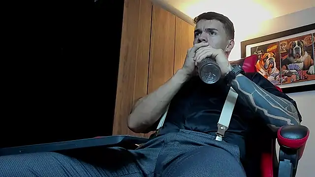 ALPHA DOMINUS  online show from 12/21/25, 04:52