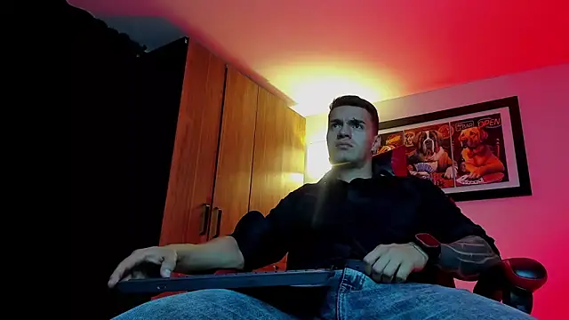 ALPHA DOMINUS  online show from 12/22/25, 03:58