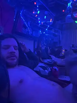 Snapshot of cloudsnfun chatting on 03/15/26, 02:39 cloudsnfun online show from 03/15/26, 02:39